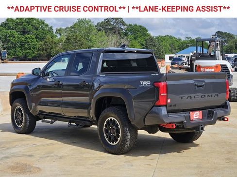 Used 2024 Toyota Tacoma TRD Off-Road AWD/4WD image 6