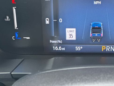 New 2026 Ford Maverick Lariat w/ Black Appearance Package image 32