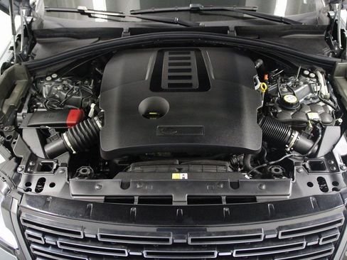Used 2024 Land Rover Range Rover Velar Dynamic HSE image 12