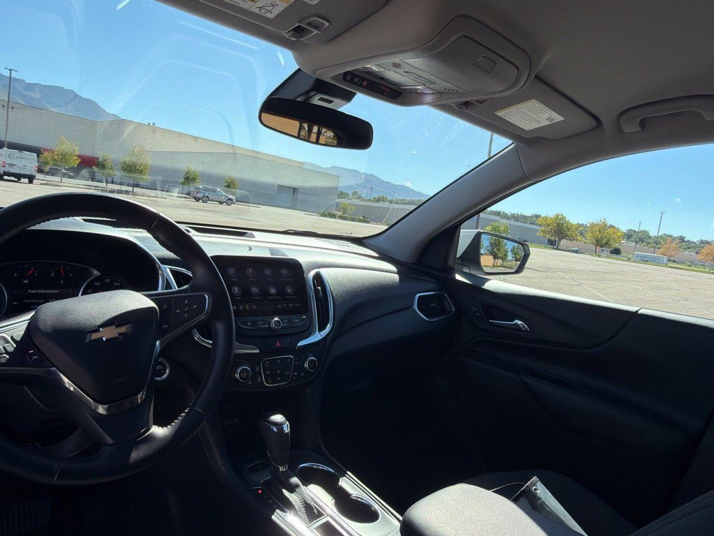 Used 2020 Chevrolet Equinox LT AWD/4WD image 23