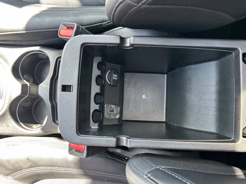 Certified 2019 Jeep Cherokee Limited AWD/4WD image 30