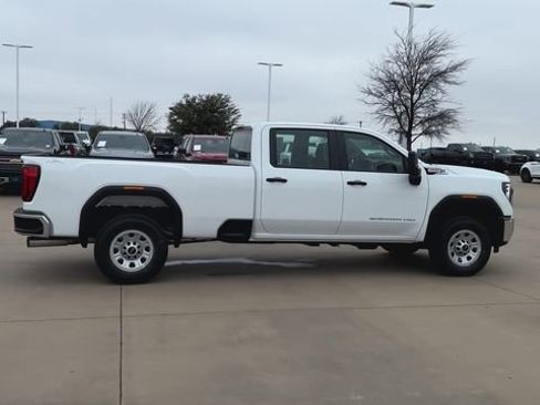 New 2026 GMC Sierra 2500 Pro image 2