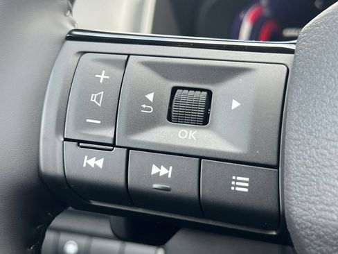 New 2026 Nissan Rogue Platinum AWD/4WD image 11