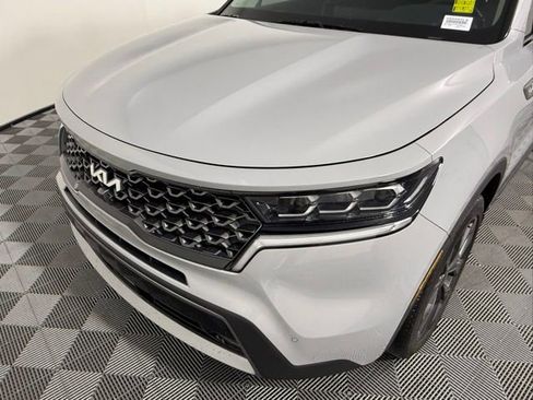 Used 2023 Kia Sorento SX Prestige image 12