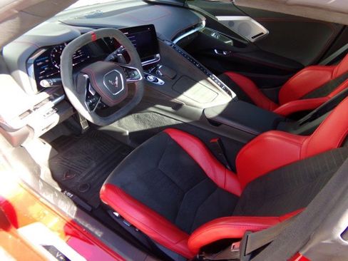 Used 2021 Chevrolet Corvette Stingray Premium Conv w/ Z51 Performance Package image 24