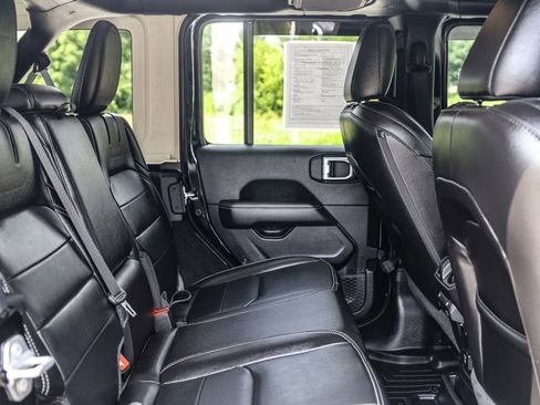 Used 2021 Jeep Wrangler Unlimited Sahara w/ Cold Weather Group image 23