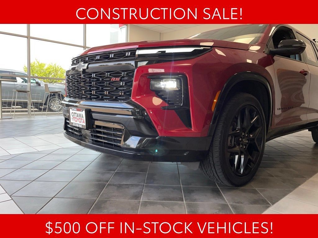 Used 2024 Chevrolet Traverse RS AWD/4WD image 16