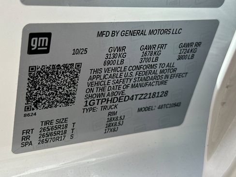 Certified 2026 GMC Sierra 1500 SLT RWD image 40