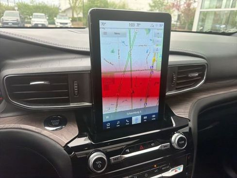 Used 2022 Ford Explorer Platinum w/ Technology Package AWD/4WD image 28