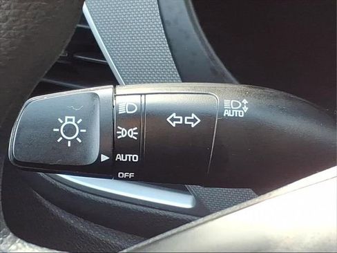 Used 2023 Kia Seltos LX image 25