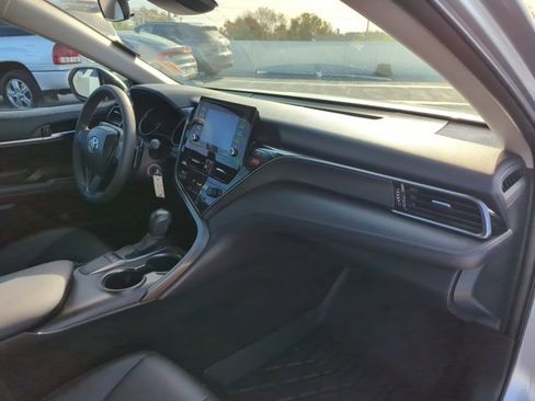 Used 2024 Toyota Camry SE image 24