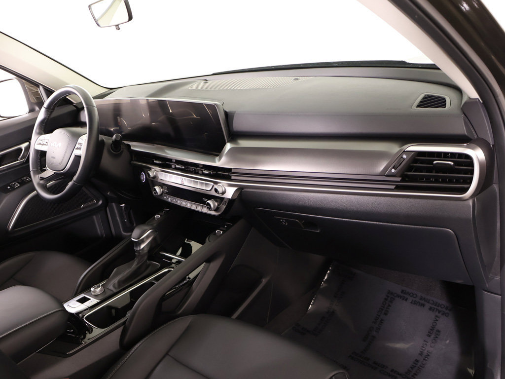 Certified 2025 Kia Telluride S FWD image 31