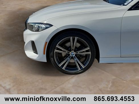 Used 2023 BMW 330i xDrive Sedan w/ Premium Package AWD/4WD image 9