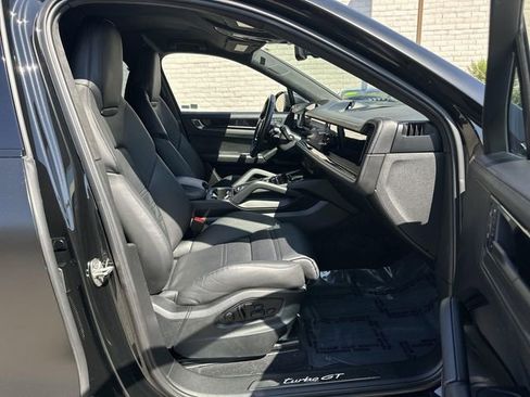 Used 2024 Porsche Cayenne Turbo GT image 27