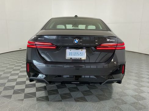 New 2027 BMW 530i xDrive w/ M Sport Package AWD/4WD image 6