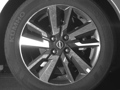 Used 2025 Nissan Versa SV image 13