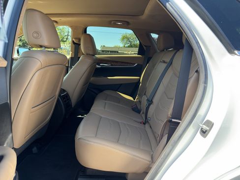 Used 2021 Cadillac XT5 Premium Luxury w/ Platinum Package AWD/4WD image 14