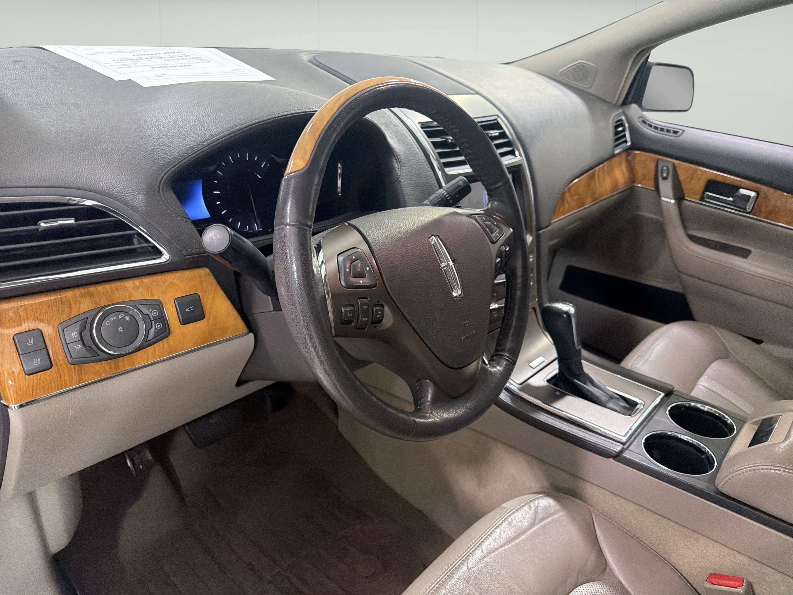 Used 2013 Lincoln MKX FWD w/ Wood Pkg image 14