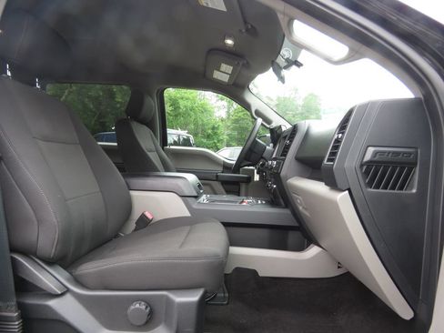 Used 2018 Ford F150 XL w/ Equipment Group 101A Mid AWD/4WD image 13