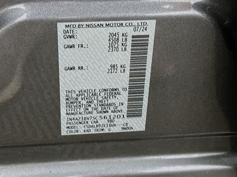 Used 2025 Nissan Leaf S FWD image 12