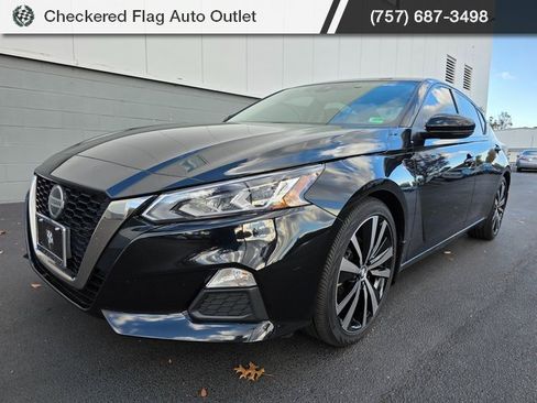 Used 2022 Nissan Altima 2.0 SR image 1