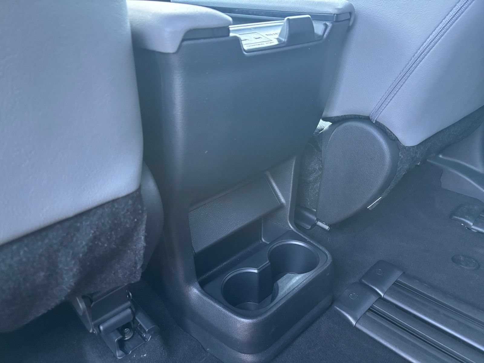 Used 2025 Toyota Sienna XLE FWD image 25