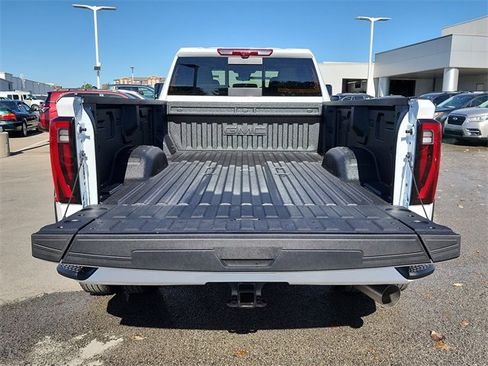 New 2026 GMC Sierra 3500 Denali w/ Denali Reserve Package image 7