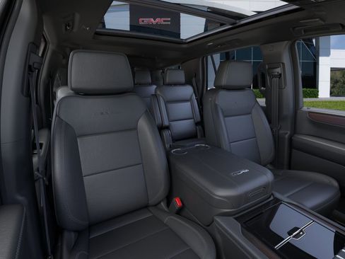 New 2026 GMC Yukon Denali AWD/4WD image 16