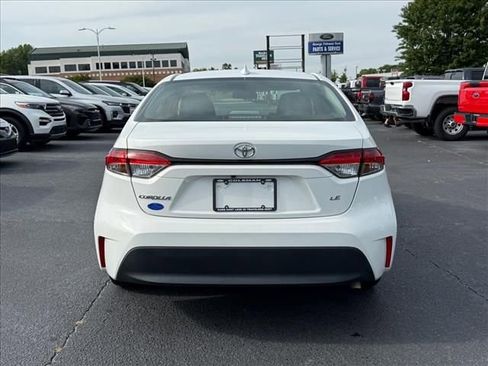 Used 2023 Toyota Corolla LE FWD image 5