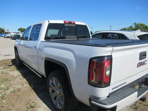 Used 2018 GMC Sierra 1500 Denali w/ Denali Ultimate Package image 4