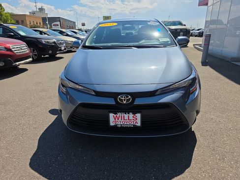 Used 2025 Toyota Corolla LE FWD image 5