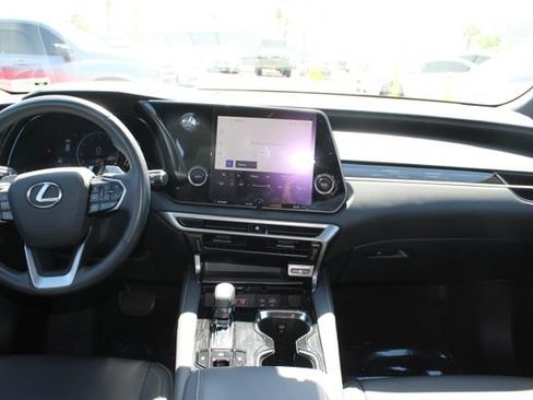 Certified 2024 Lexus RX 350 FWD w/ Technology Package image 10