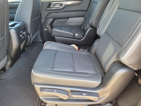 New 2026 GMC Yukon XL Elevation w/ Elevation Premium Package image 13