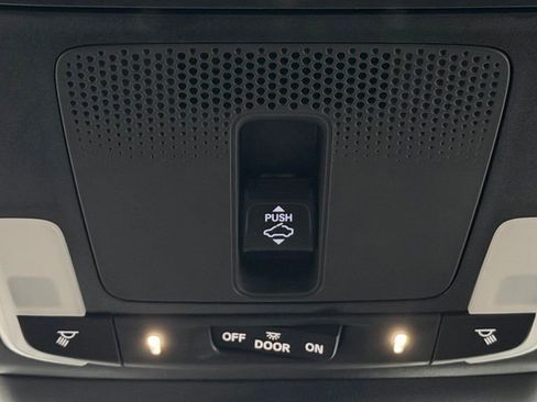 Used 2025 Honda CR-V Sport Touring image 27