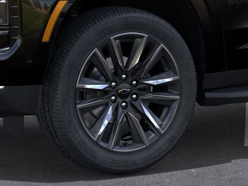 New 2026 Chevrolet Suburban LS AWD/4WD image 9