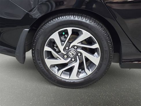 Used 2017 Honda Civic EX image 33