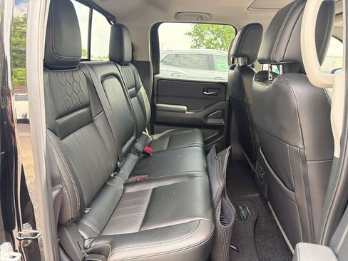 Used 2025 Nissan Frontier SL w/ Graphics Package AWD/4WD image 52
