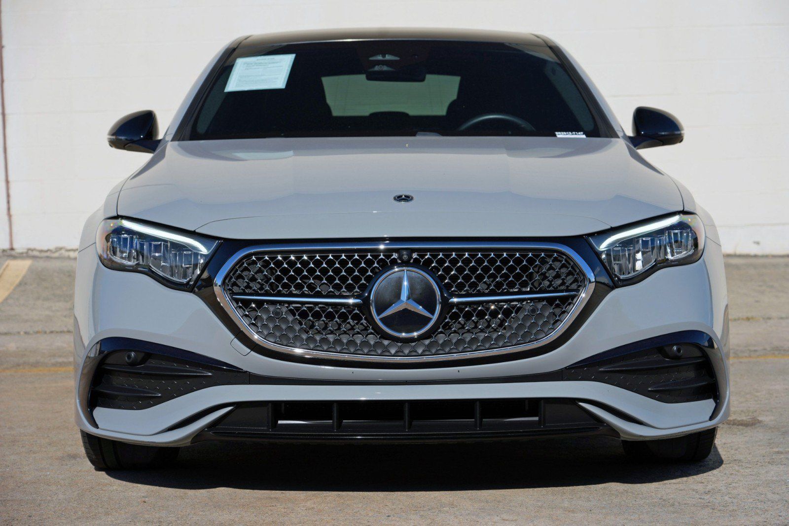 Used 2024 Mercedes-Benz E 450 4MATIC Sedan w/ MBUS Superscreen Package image 7