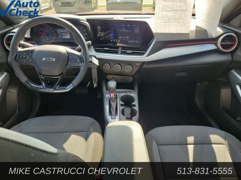 Used 2024 Chevrolet Trax RS w/ Driver Confidence Package FWD image 10