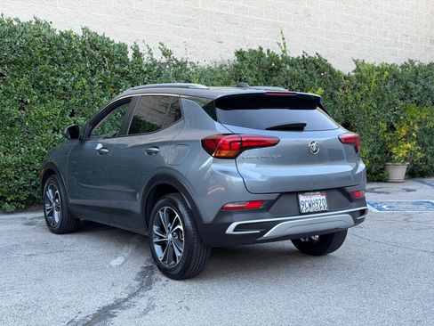 Used 2021 Buick Encore GX Select image 3