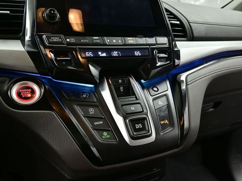 Used 2022 Honda Odyssey Touring image 9