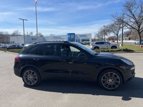 Used 2012 Porsche Cayenne S image 16
