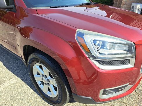 Used 2015 GMC Acadia SLE FWD image 16