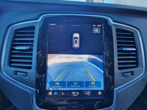 Used 2025 Volvo XC90 B5 Core image 34