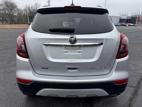 Used 2021 Buick Encore Preferred image 4