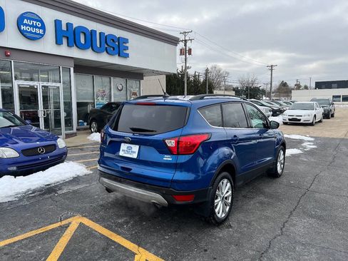 Used 2019 Ford Escape SEL image 10