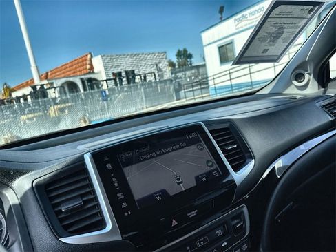 Used 2018 Honda Pilot Elite image 31