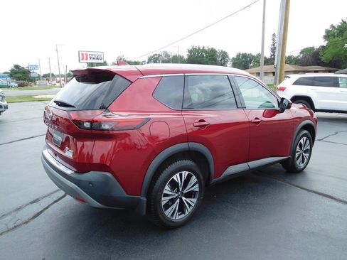 Used 2021 Nissan Rogue SV w/ Premium Package AWD/4WD image 3