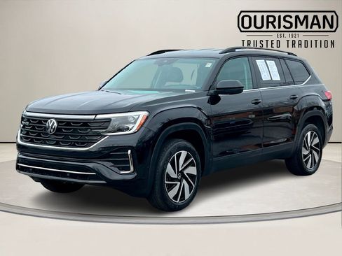 Certified 2026 Volkswagen Atlas SE image 2