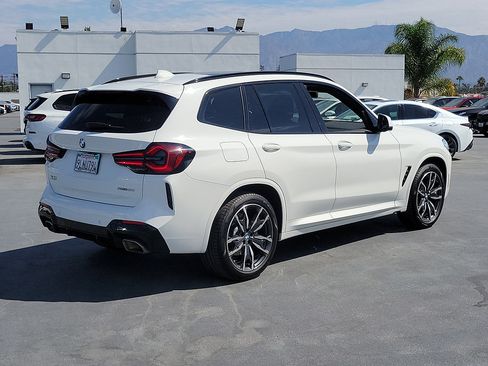 Used 2024 BMW X3 sDrive30i w/ Premium Package RWD image 3